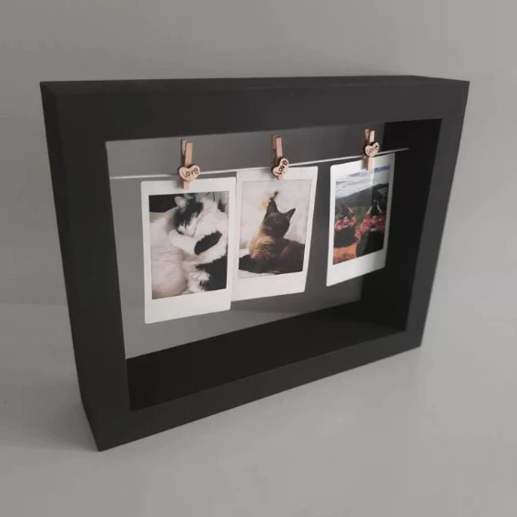 PORTA RETRATO PRETO POLAROID QUADRO ESTILO VARAL DECORAÇÃO ENFEITE LEMBRANCINHA DE CAMESAMENTO