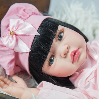Boneca Bebê Reborn Silicone Bebe Barata Realista 100% Vinil siliconado + itens