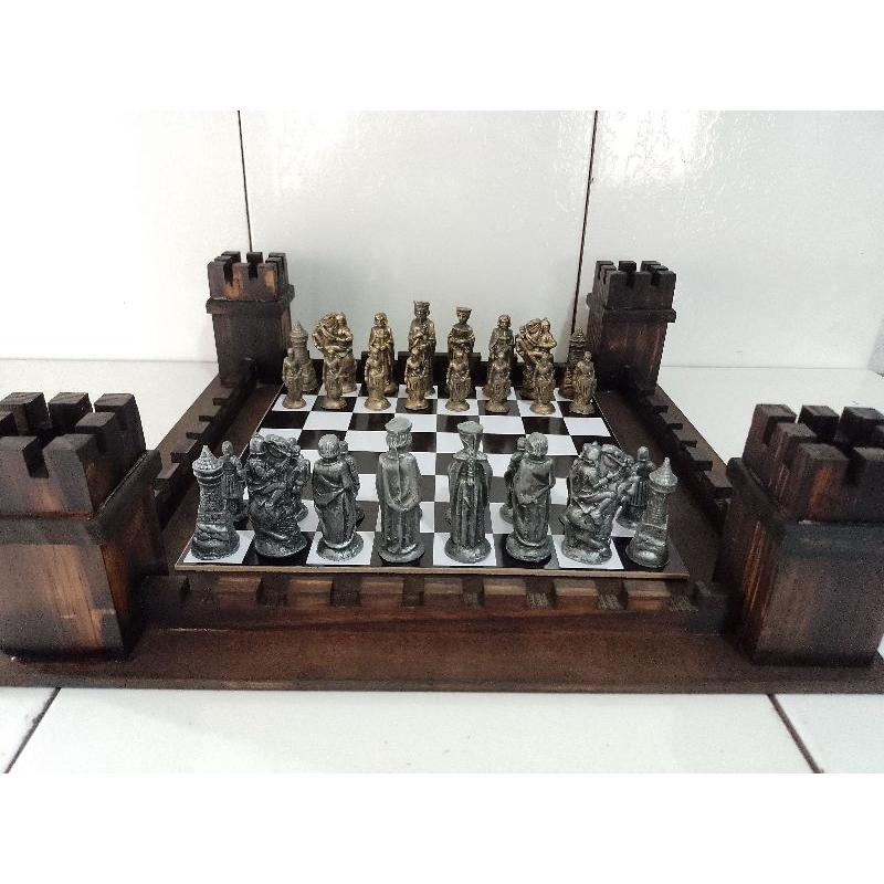 jogo de xadrez temático medieval Romano modelo 3 tabuleiro de resina 32  peças