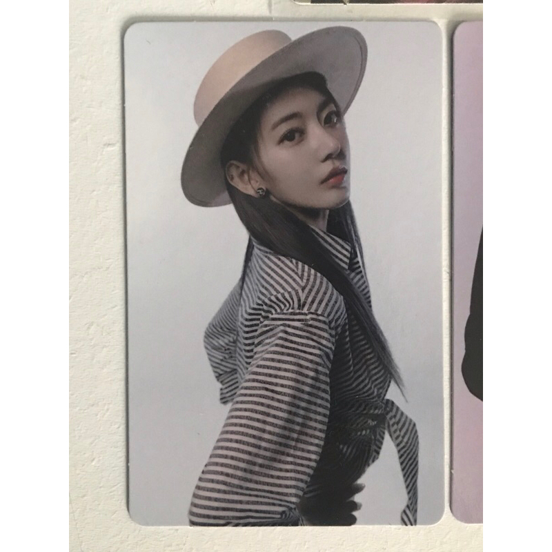 LE SSERAFIM Iz*One Sakura Fearless Anti Fragile Photocards