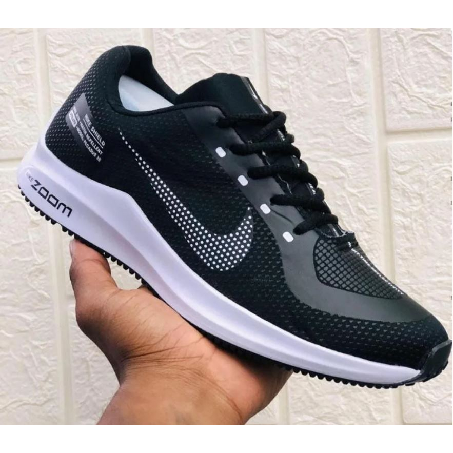 Tenis nike feminino hot sale preto para caminhada