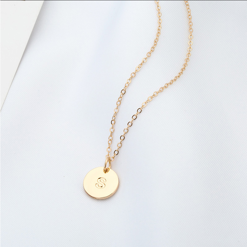 Colar com pingente de Letras Inicial do nome bijuteria gargantilha delicada