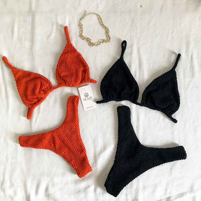 Biquíni Texturizado Asa Delta Mônaco + Top amarração cortininha (Preto/Roxo/Verde/Lilás/Laranja)