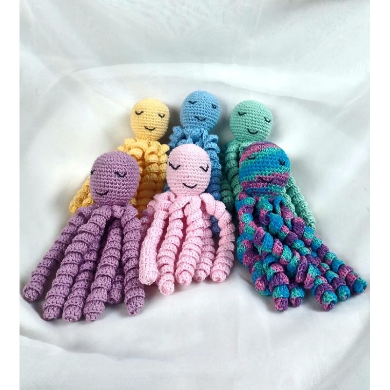 Polvinho de crochê/polvinho amigurumi/polvo recém nascido.