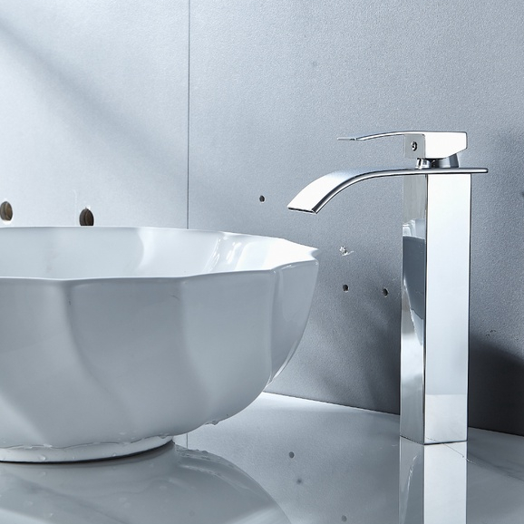 Torneira Mono Comando Inox Cascata Misturador Banheiro Cor Prata