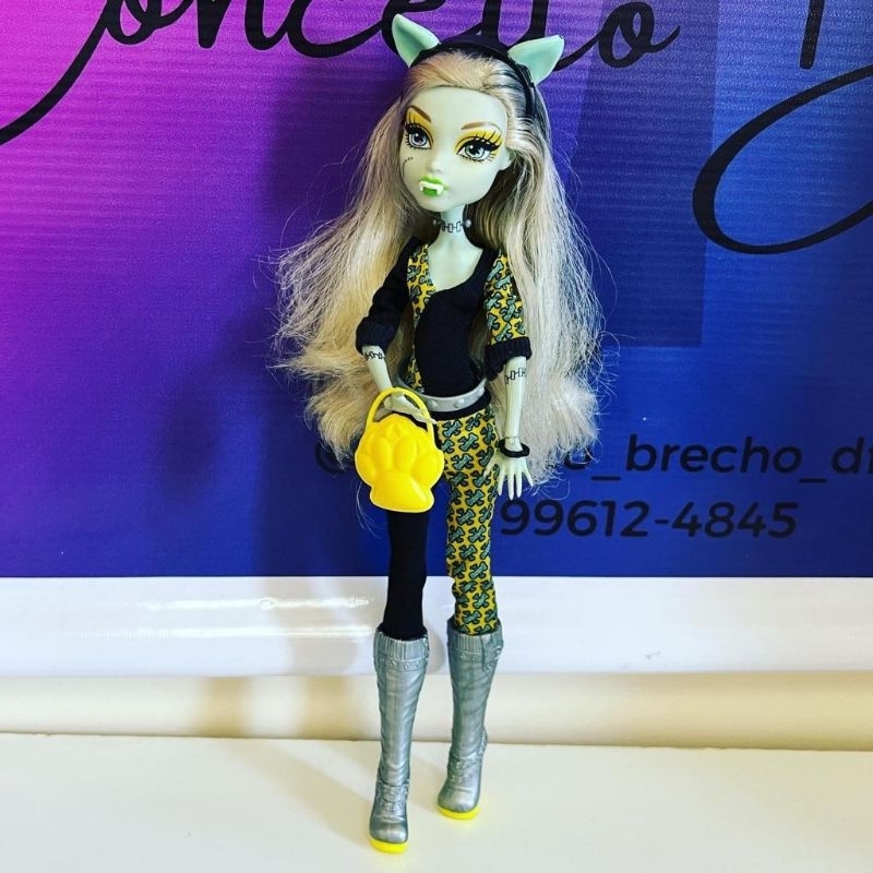 Monster High Boneca Skulltimates Horror Frankie - Mattel HNF75