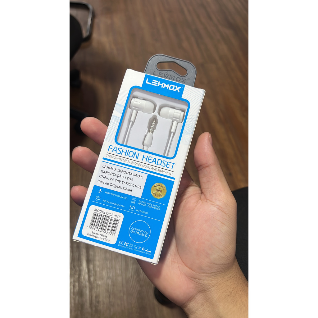 Fones de Ouvido com Fio Branco ou Preto com Microfone