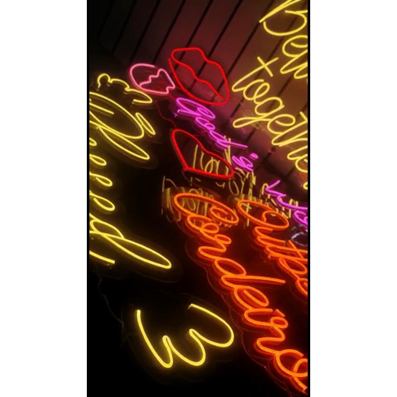 letreiro Led neon personalizado. Luminária