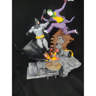 Diorama Batman vs coringa estátua 1/10