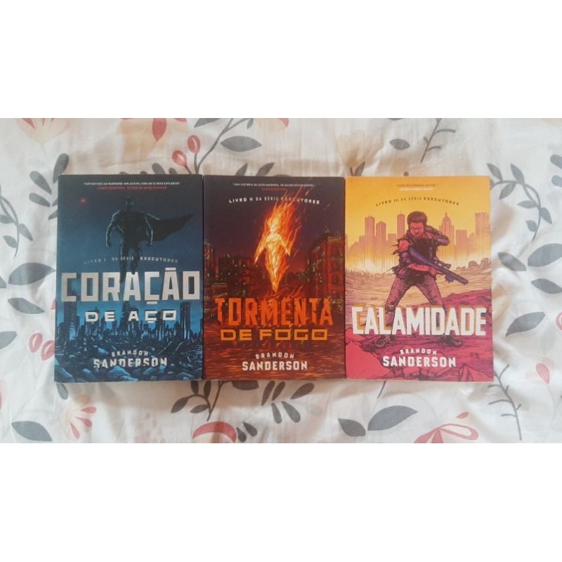 Trilogia EXECUTORES - Brandon Sanderson - 3 Livros