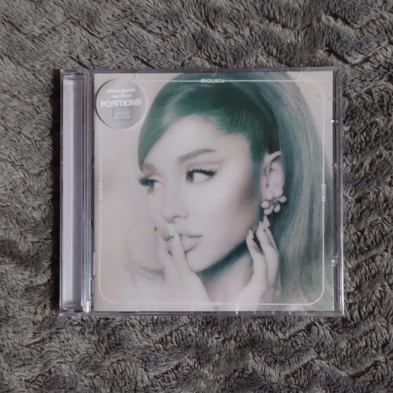 Ariana Grande - CD Positions (Deluxe Edition) | Shopee Brasil