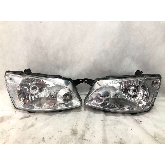 Farol GM Classic 2011 a 2016 Original