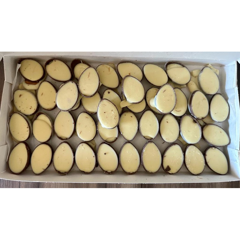 Caixa Branca Cacau Show Bombom Ovinho mil folhas 750g