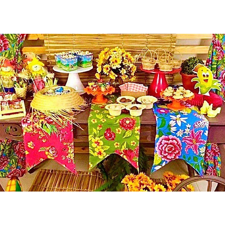 Kit 3 Caminhos de Mesa Festa Junina Mesa Posta Estampado Flores em Bandeira Enfeite Bandeirinha Festa OFERTA
