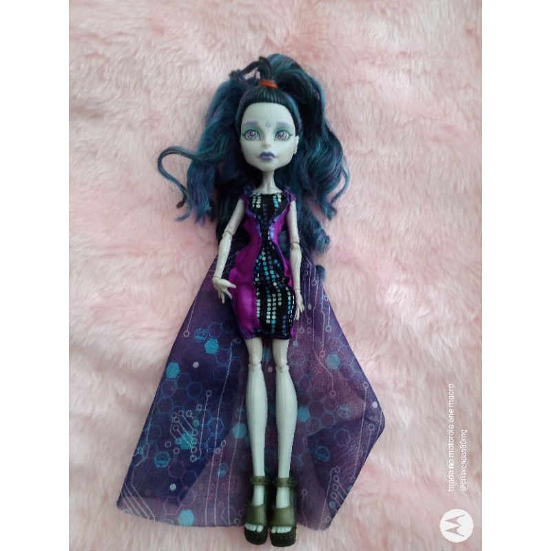 Boneca Monster High Elle Eedee (incompleta) | Shopee Brasil