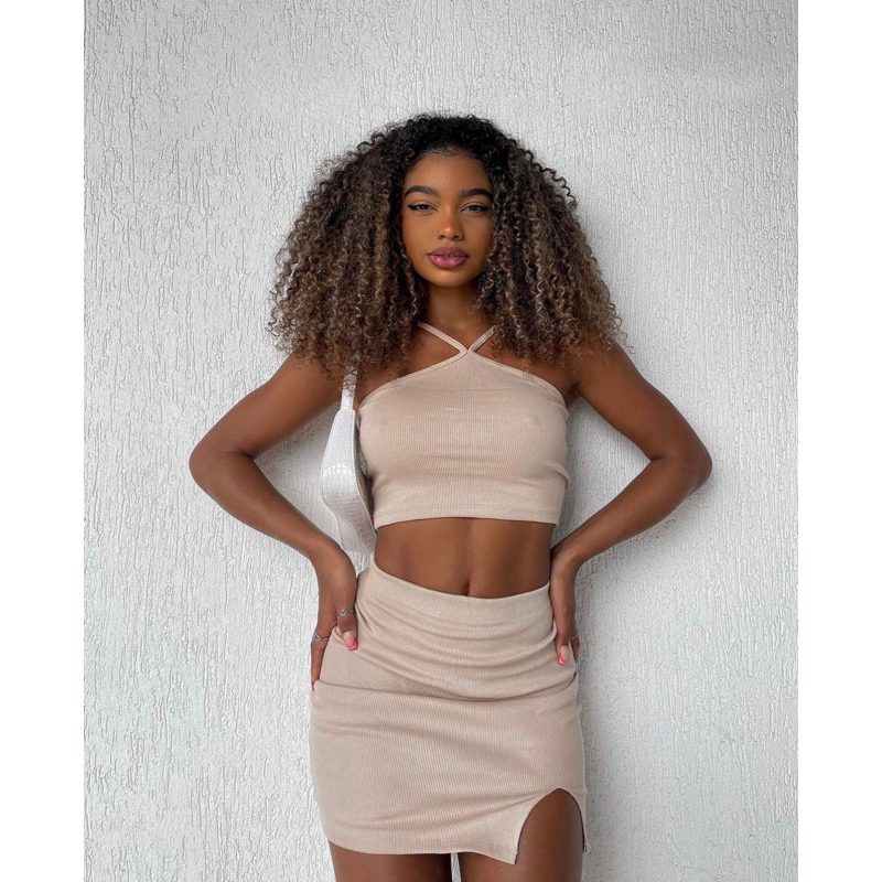 Blusa Cropped Modelo De Roupa Saia E Blusa Conjunto Top Cropped X