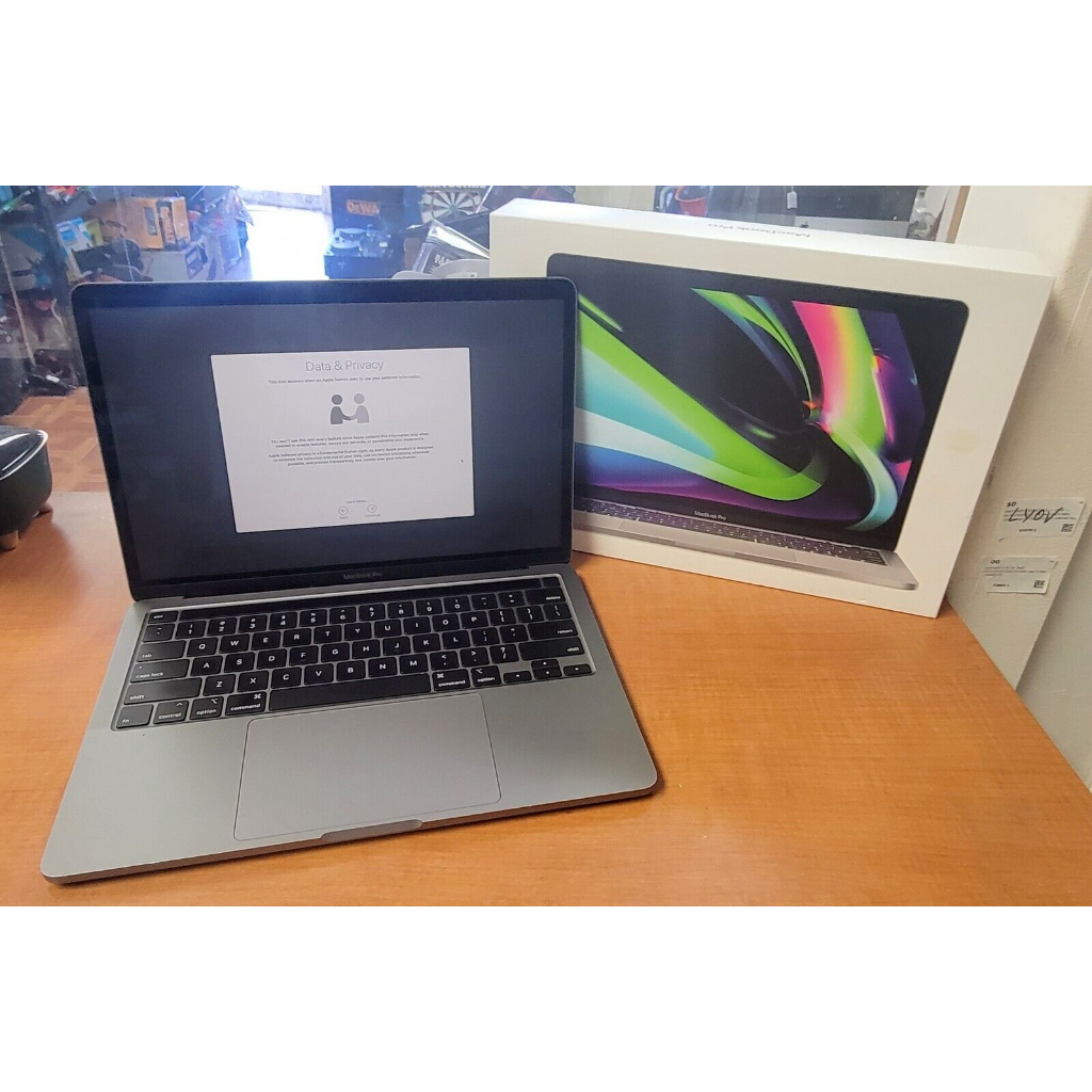 Apple MacBook Pro 13 polegadas M2 Chip 8GB RAM 256GB SSD Space Grey 2022.