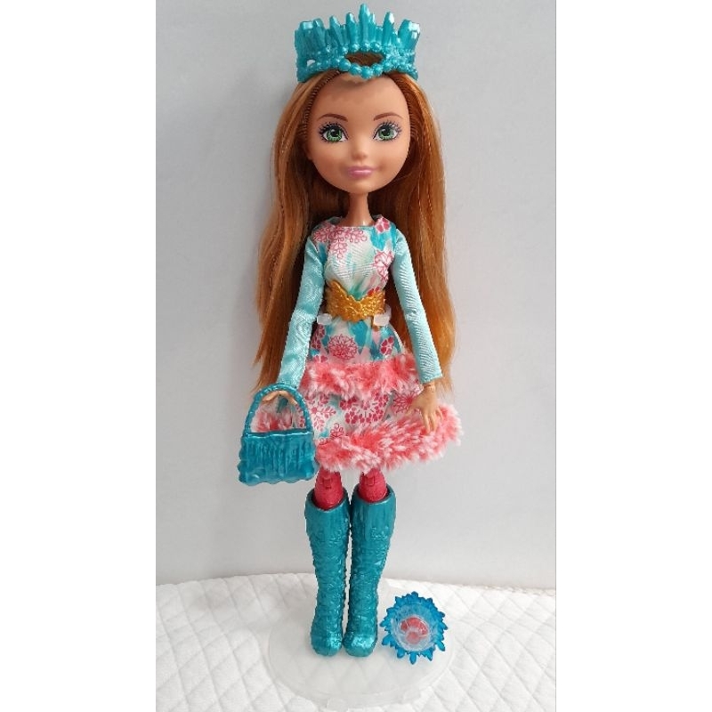 Boneca Ashlynn Ella de Ever After High da Edição Bosque Encantado