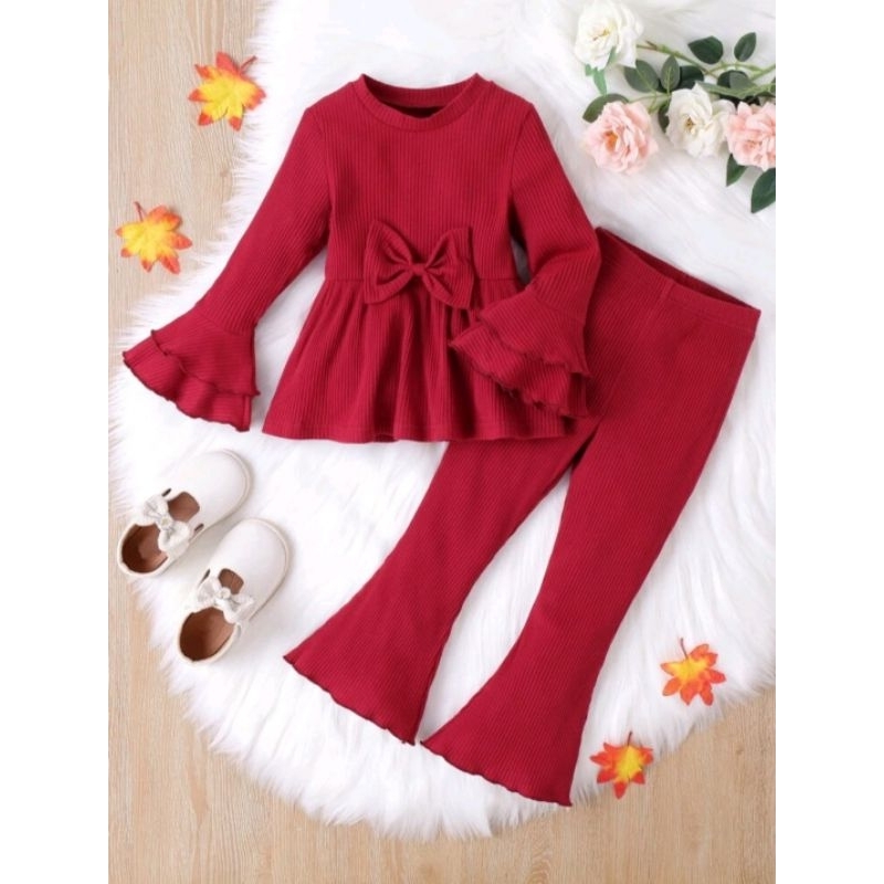 Conjunto infantil store com calça flare