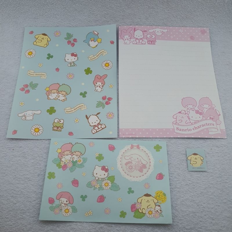 Carta de baralho com personagens Sanrio Hello Kitty, Little Twin Stars, My  Melody, Cinnamoroll, Pompompurin, Pochacco 8,89 cm x 6,05 cm x 1,81 cm com  caixa de papel