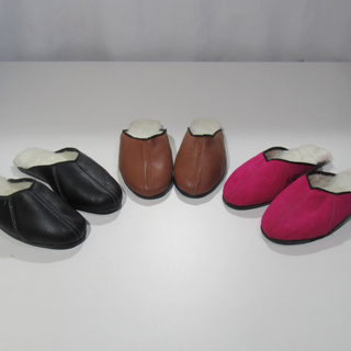 Pantufa Peluciada Em Couro Quentinha Confortavel