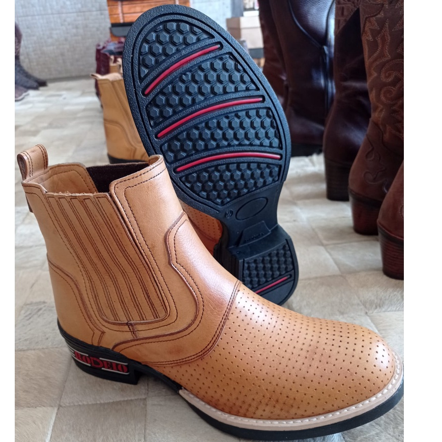 Bota texana cano hot sale curto bico redondo