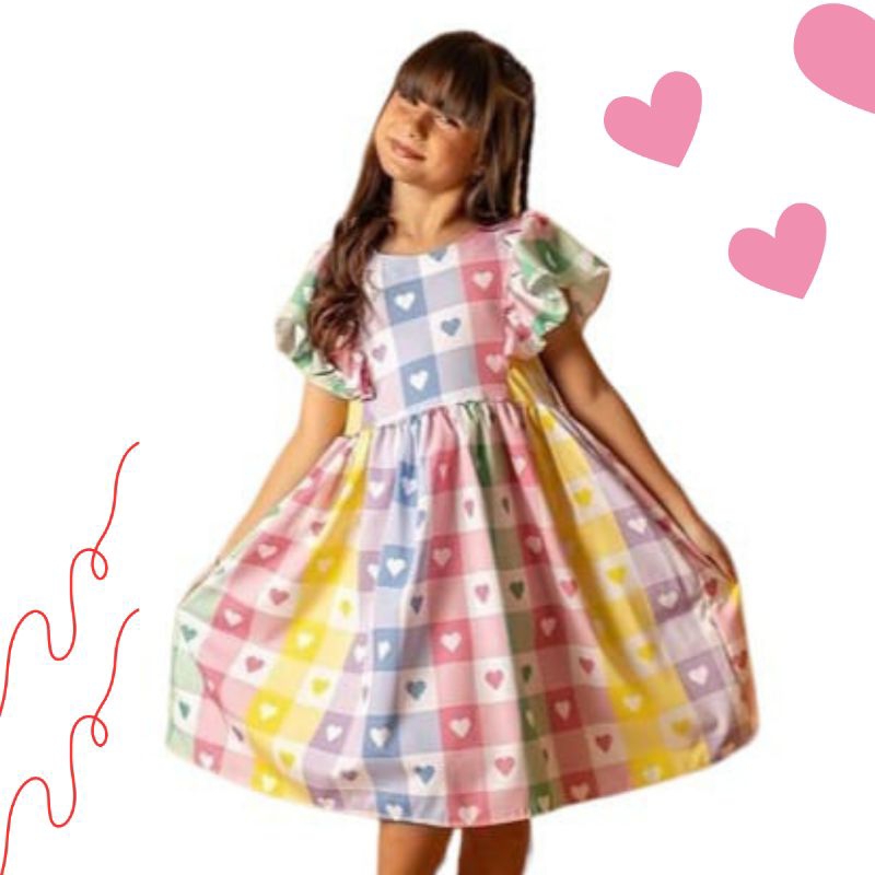 Vestido Curto Infantil com Textura Xadrez e Botões de Coração