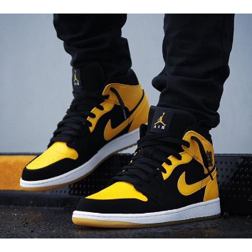 Bota Nike Air Jordan 1 Retrô Cano Alto - AMARELO/PRETO - Promoção ...