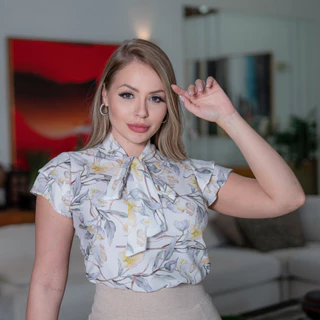 Blusa Feminina Estampada Executiva Moderna Com Gravata