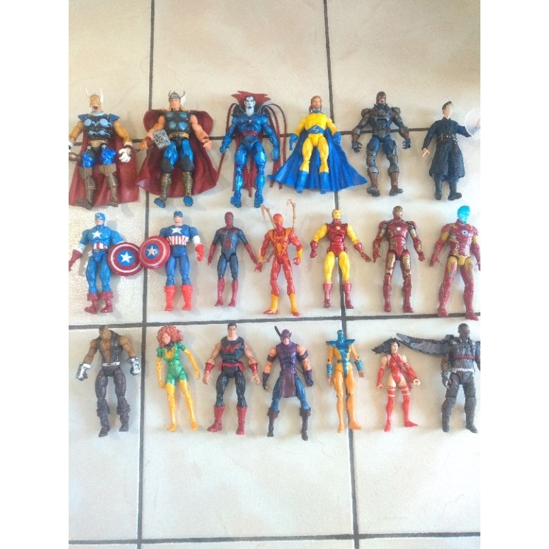 Bonecos Marvel Legends