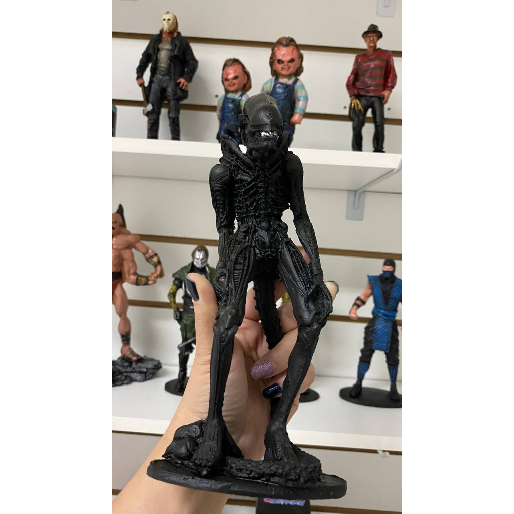Alien Boneco Colecionável em Resina