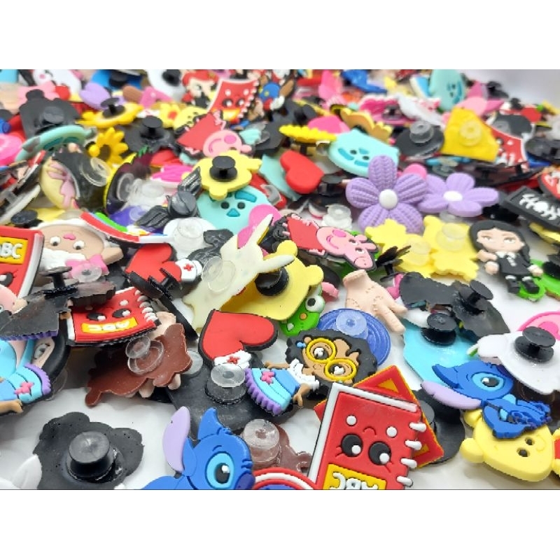Jibbitz Pin Botão Para Crocs Enfeite Barato Atacado Kit | Shopee Brasil
