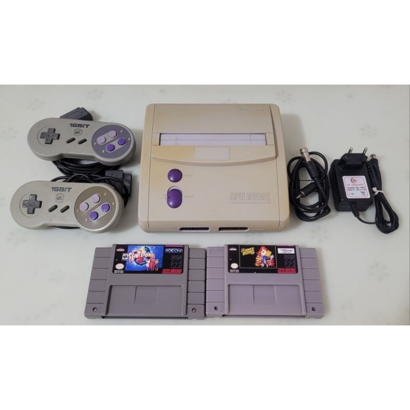 Super Nintendo Baby + 2 Controles + 2 Jogos.