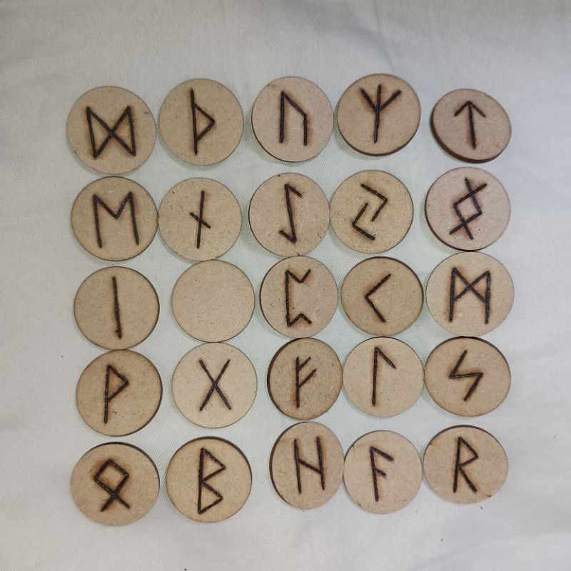 Oráculo Runas nórdicas de Odin | Futhark em MDF pirografada | Shopee Brasil