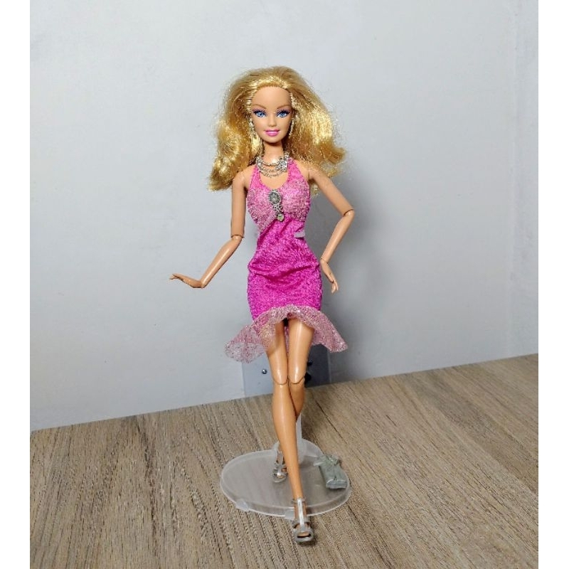 Barbie Fashionista, Boneca Básica - APENAS 1 (UMA) UNIDADE - NÃO É