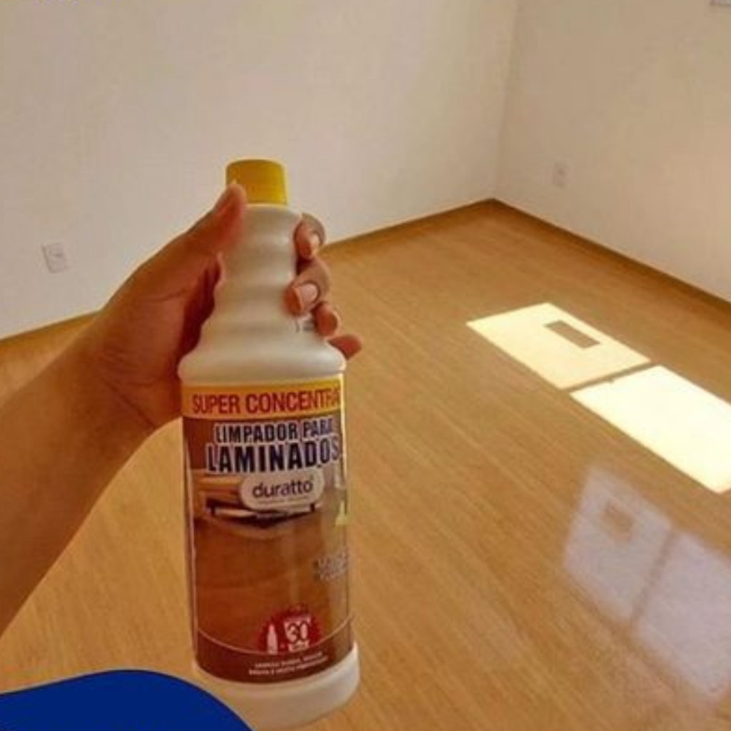 Limpador Para Pisos Laminados Vinílicos Tacos e Madeiras -1 Litro ...