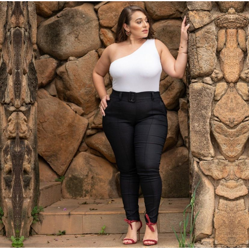 Calça bengaline preta cheap plus size