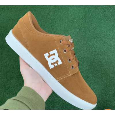 Tênis DC Shoes Caramelo/Marrom/Bege Skateboard Cano Baixo