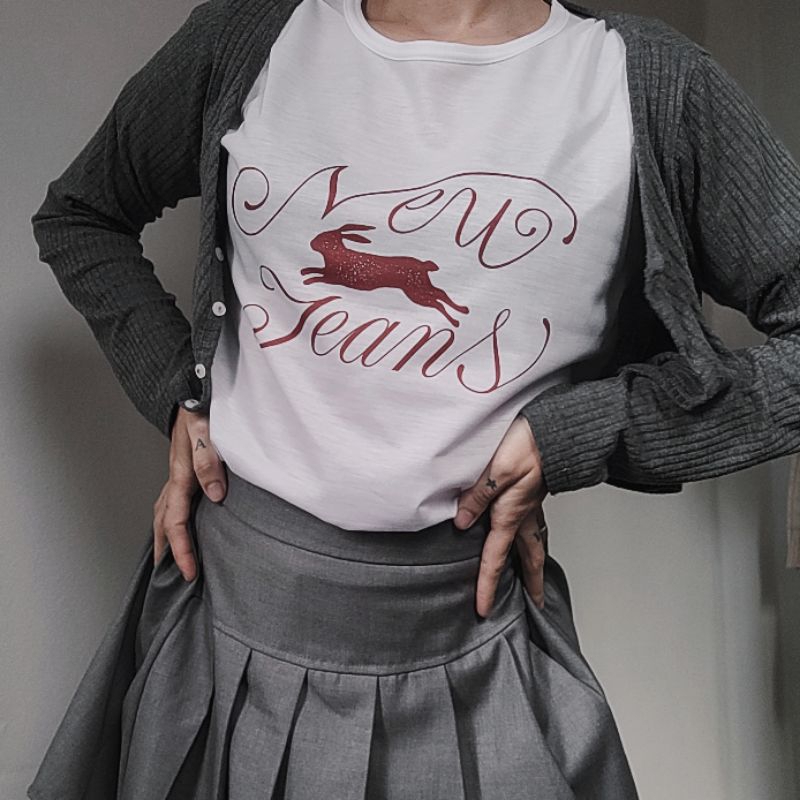 Camiseta Unissex 'Ditto' NEWJEANS Aesthetic KPOP | Shopee Brasil