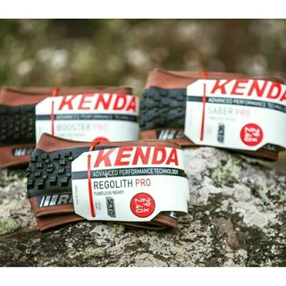 Pneu 29 x 2.40 Kenda Boost com faixa