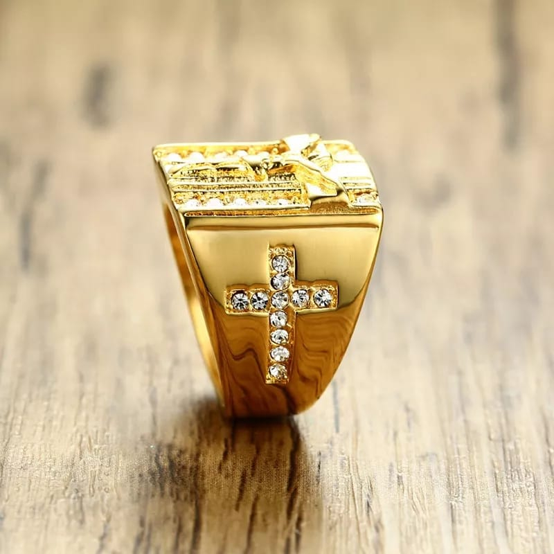 Anel Masculino Dedeira Banhada A Ouro 18K Cravejada Dedeira Cristo Alta ...