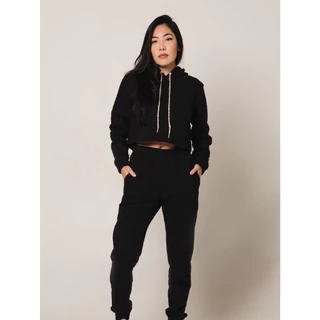 CONJUNTO DE MOLETOM PRETO FEMININO