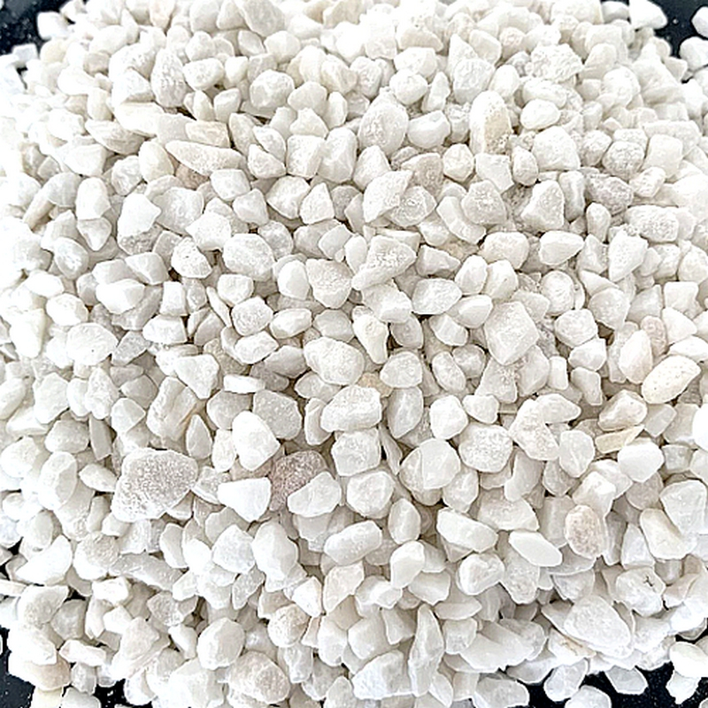 Pacote com 10kg de Pedrinha Miúda para Montagem de Arranjos Pedra para Vaso de Suculenta Pedrisco