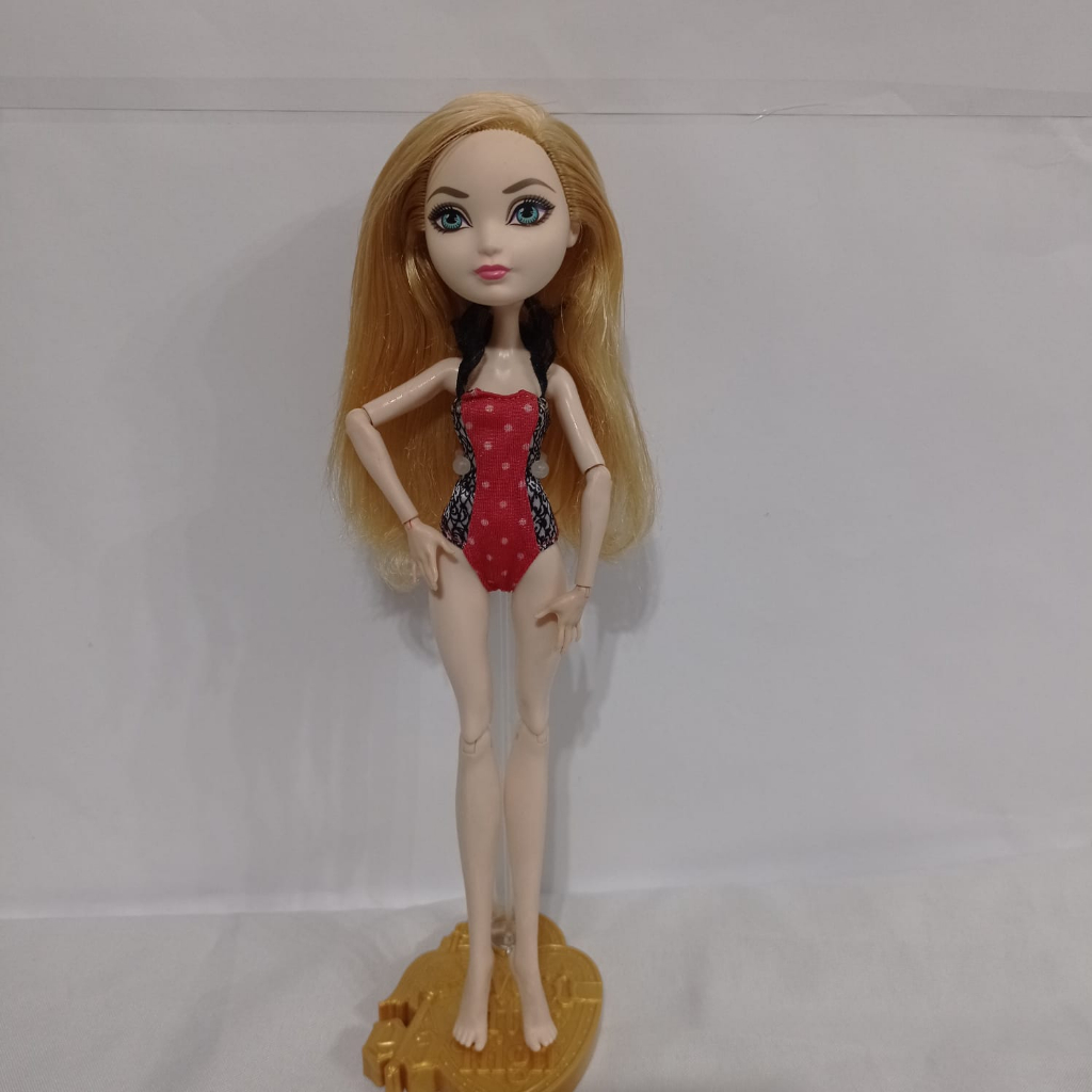 Ever After High Mirror Beach Apple White 