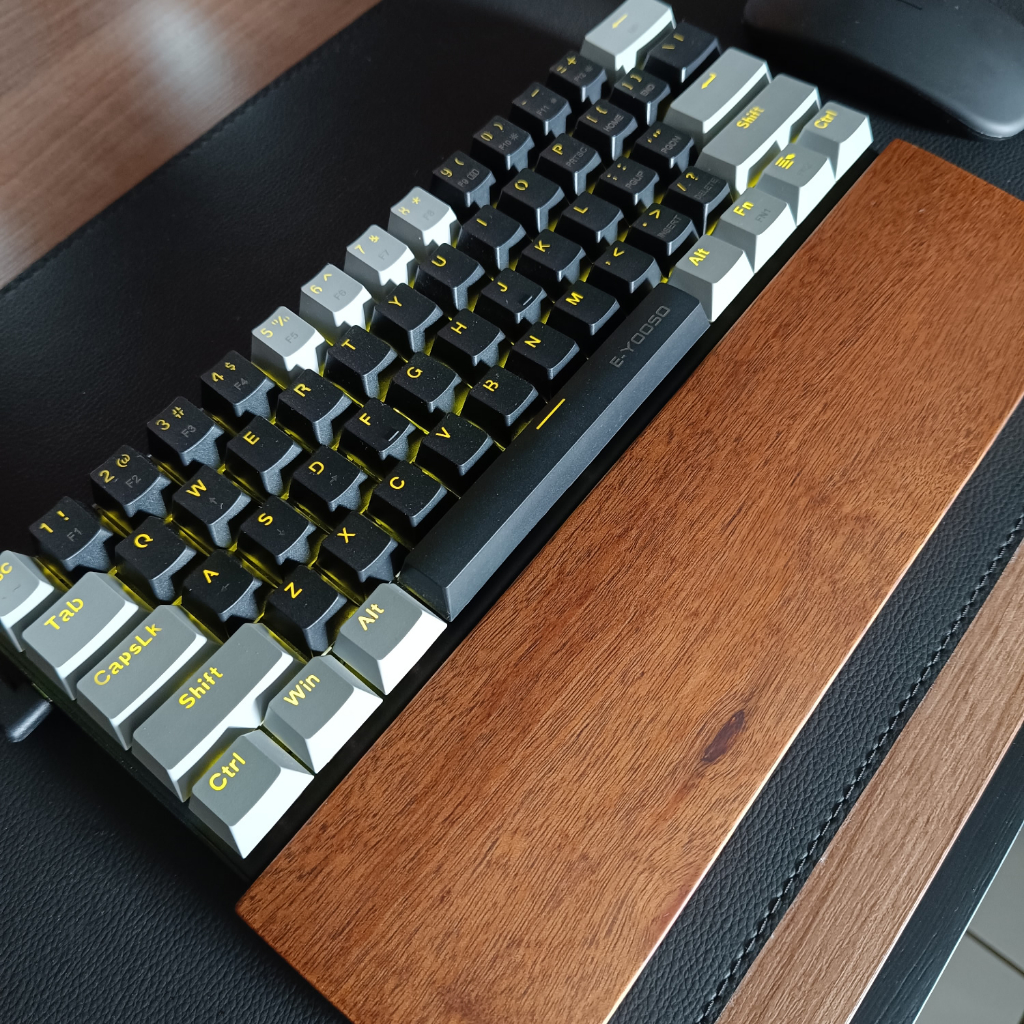 Apoio de Pulso Para Teclado Em Madeira Maciça (Castanho)