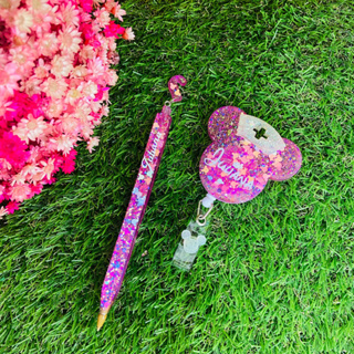 Kit em resina caneta e porta crachá Mickey Minnie personalizado