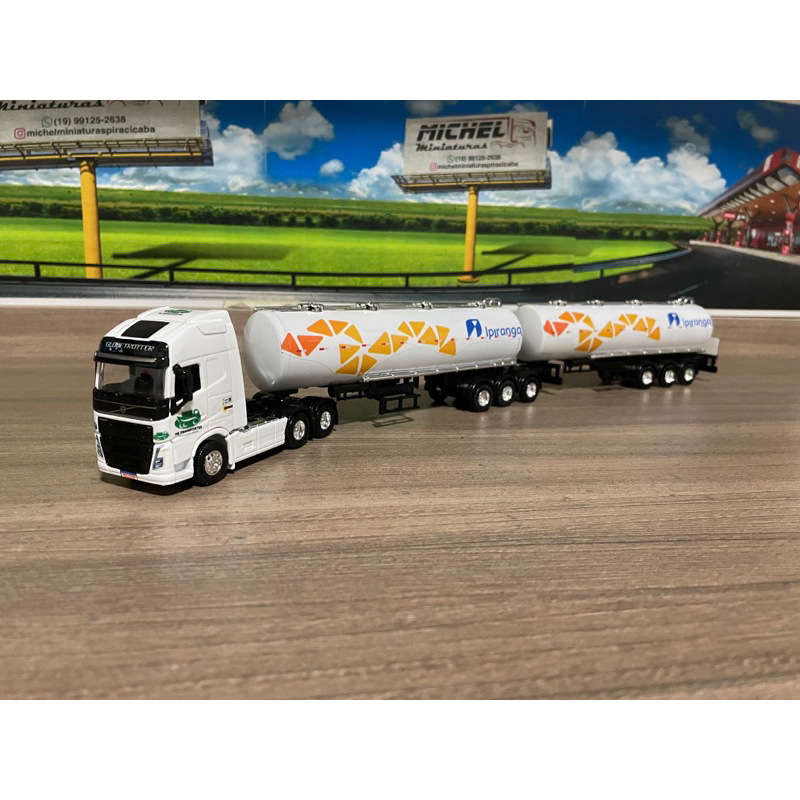 Miniatura carreta tanque Bitrem escala 1/64 | Shopee Brasil