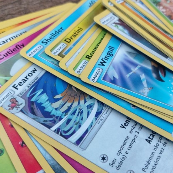 Lote até 80 Cartas Pokemon Com BRILHANTE GARANTIDA - ORIGINAL COPAG -  Escorrega o Preço