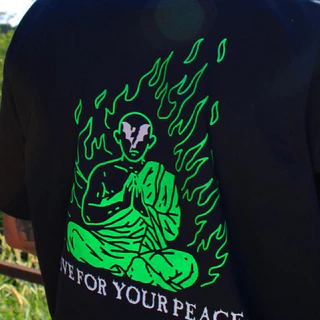 Camiseta - Huge Monge