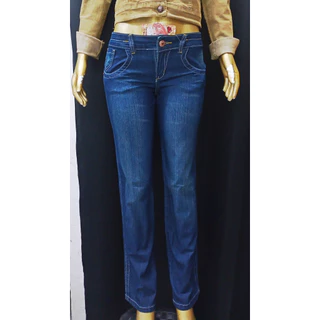 Calaça Jeans Feminina Balyze com Bordado.